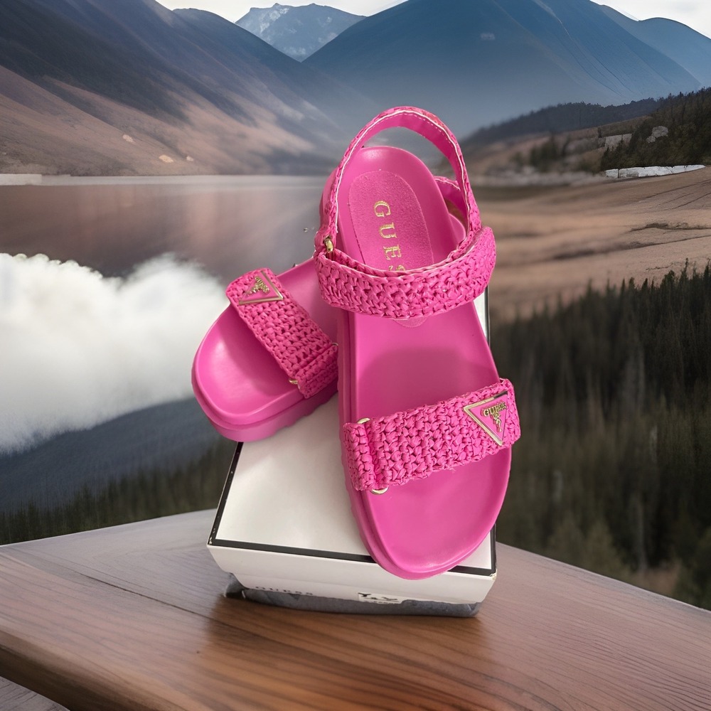 NIB Woman's Sz 7M Sandals Guess Fabrisa Sandal Med Pink 660 LOGO,‎ Festival Vaca